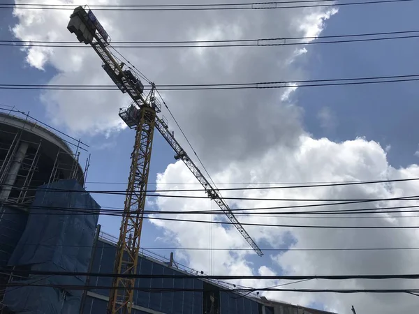 Phuket, Tayland 4 Kasım 2018: yeni kral güç turistler için yüksek sezonda bu yıl Muang Bölgesi, Phuket, Tayland, Thailand hazırlama bina yapım aşamasında