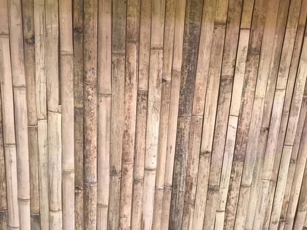 Καταστράφηκε από τον καιρό του μπαμπού επίπεδη φύλλα τοίχου σε πλήρη καρέ βολή — Φωτογραφία Αρχείου