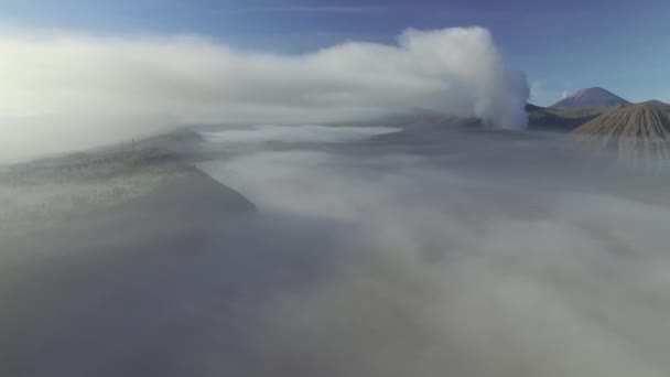 Posouvání Dron Střílel Cemoro Lawang Vesnice Sopka Bromo Indonésie — Stock video