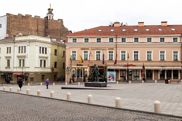 2019 Wilno Litwa Fasady Starożytnych Budynków Centralnej Ulicy Starego Miasta — Zdjęcie stockowe