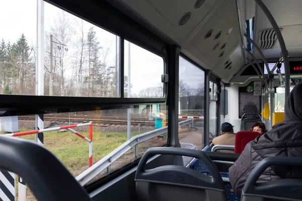 2019 Литва Вильнюс Внутри Городского Автобуса Панорамный Вид Сзади — стоковое фото