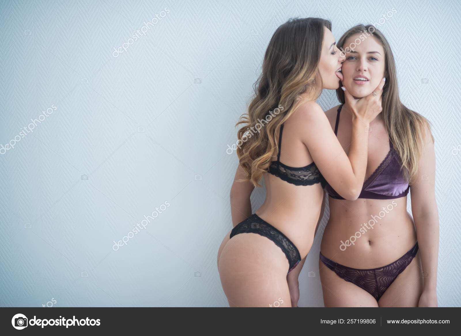 English Female Cams Search Results For - Naked girls kissing boys