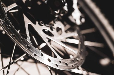 Bir konuşma çarkının yakın çekimi. Makro fotoğraf. Motorun bir parçası..