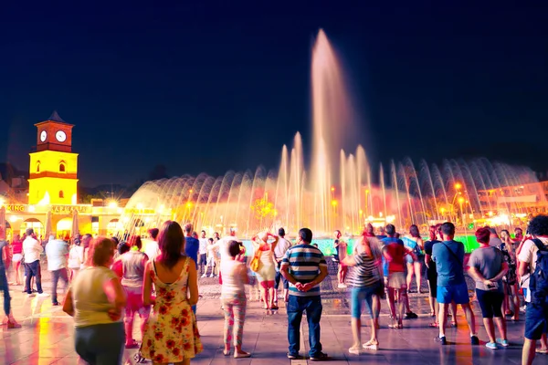 Marmaris Turkey July 2018 People Admire Evening Show Dancing Fountain — Stock Photo, Image