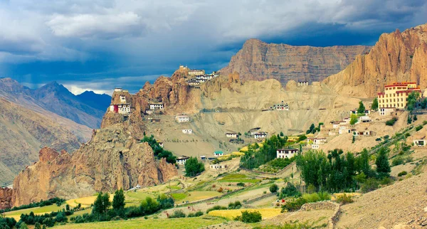 Dhankar Gompa 西藏佛教修道院在斯皮蒂山谷 Dhankar Himachal Pradesh India — 图库照片