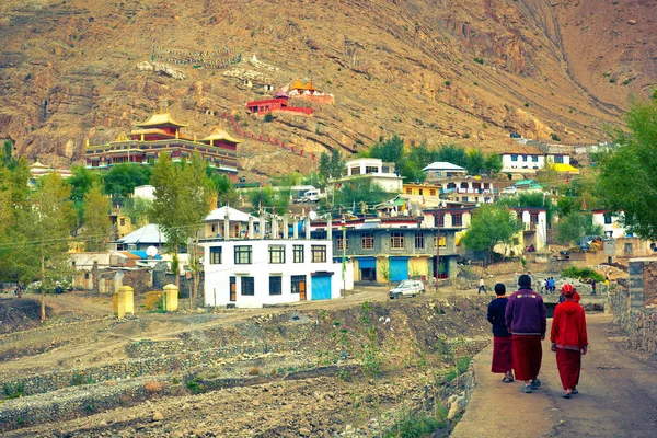 Kaza Himachal Pradesh India August 2012 Buddhist Monks Narrow Street — Stock Photo, Image