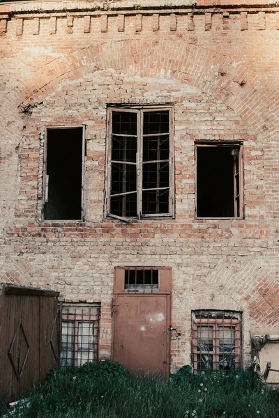 Fortaleza de Brest, Brest, Belarús. Edificios puerta y ventanas de la fortaleza de Brest . — Foto de Stock