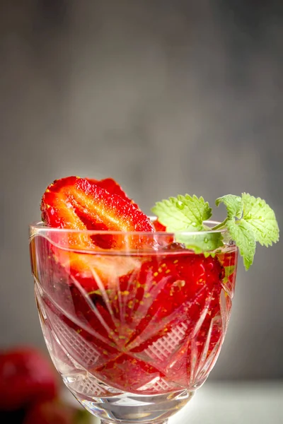 Strawberry cocktail with mint and ice. Space for text. — Stock Photo, Image
