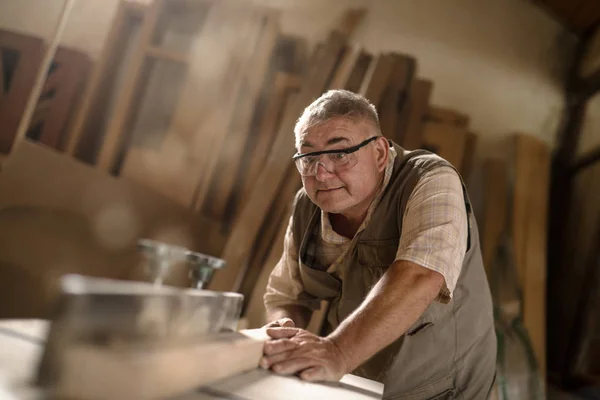 Carpenters Work His Workshop — Stock Photo, Image