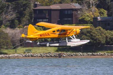 San Francisco - Sausalito bir deniz uçağı