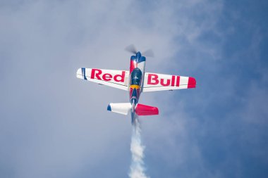 Çek Cumhuriyeti, Pardubice - 7.6.2018 Bulls uçan akrobasi ekibi sırasında Pardubice hava gösterisi 7.06.2018 Pardubice, Çek Cumhuriyeti