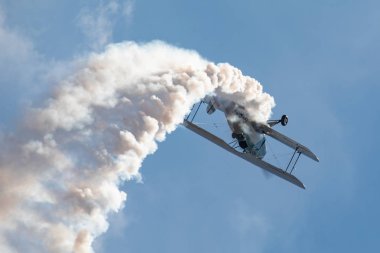 İngiltere, Duxford-15.7.2018 Casa 1.131 Jungman 15.07.2018 Duxford, İngiltere Duxford Havacılık Müzesi üzerinde uçan 