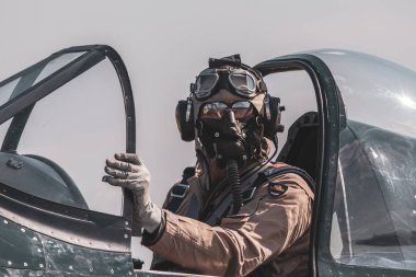 İngiltere, Duxford-15.7.2018 Warbird pilot 15.07.2018 Duxford, İngiltere 