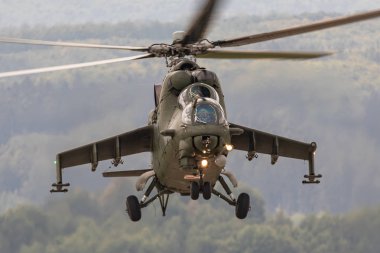 Slovakya, Sliac - Mi-24 Hind 1.09.2018 Sliac, Slovakya Slovak uluslararası hava Fest sırasında görüntülemek 1.9.2018