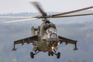 Slovakya, Sliac - Mi-24 Hind 1.09.2018 Sliac, Slovakya Slovak uluslararası hava Fest sırasında görüntülemek 1.9.2018