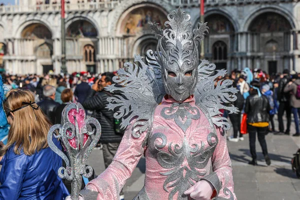 Italië Venetië 2019 Kleurrijke Masker Kleding Tijdens Het Carnaval Van — Stockfoto