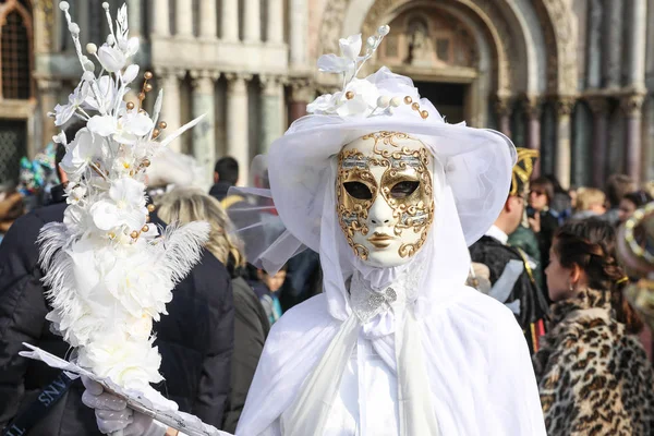 Italië Venetië 2019 Kleurrijke Masker Kleding Tijdens Het Carnaval Van — Stockfoto