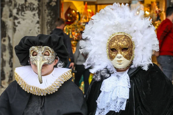 Itália Veneza 2019 Máscara Roupas Coloridas Durante Carnaval Veneza 2019 — Fotografia de Stock