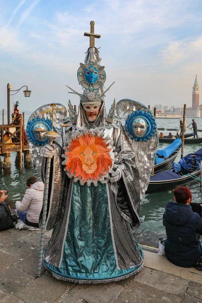 Italië Venetië 2019 Kleurrijke Masker Kleding Tijdens Het Carnaval Van — Stockfoto