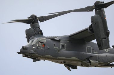 Nowy Targ, Polonya - 14.11.2018 Bell Mv-22 Nowy Targ havaalanında 14.11.2018 Nowy Targ, Polonya için açılış Osprey