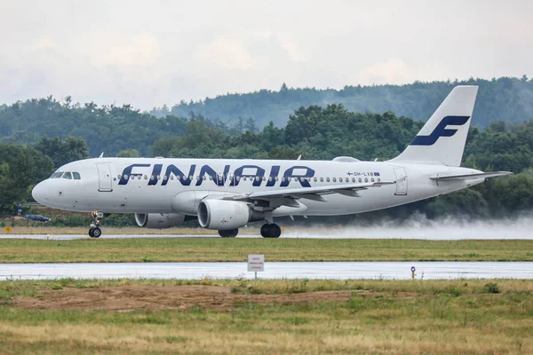 Cracovia Polonia 2019 Airbus A320 Finnair Aeropuerto Juan Pablo Balice —  Fotos de Stock