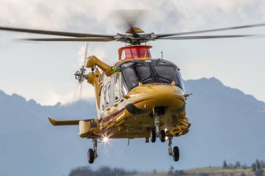 Şimdi Targ, Polonya - 11.10.2019 Agusta Westland Aw169 Nowy Targ Havalimanı 11.10.2019 Nowy Targ, Polonya
