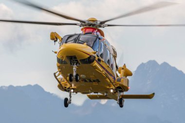 Şimdi Targ, Polonya - 11.10.2019 Agusta Westland Aw169 Nowy Targ Havalimanı 11.10.2019 Nowy Targ, Polonya