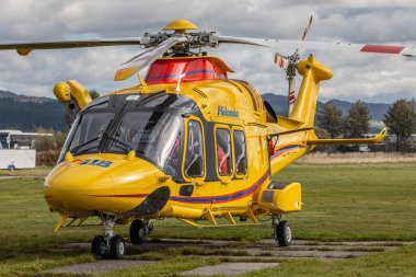 Şimdi Targ, Polonya - 11.10.2019 Agusta Westland Aw169 Nowy Targ Havalimanı 11.10.2019 Nowy Targ, Polonya