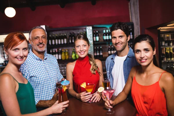 Portrait Friends Enjoying Cocktail Nightclub — Stock Photo, Image