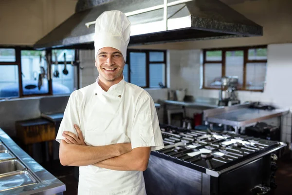 Male Chef Standing Arms Crossed Kitchen Hotel — Stock Photo, Image