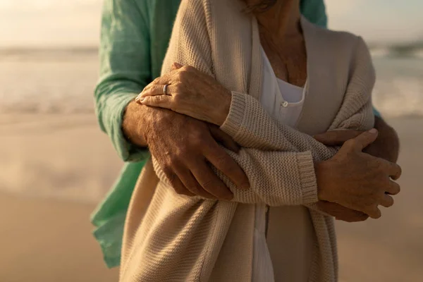 Mid Section Senior Couple Embracing Each Other Beach Dusk — Stock Photo, Image