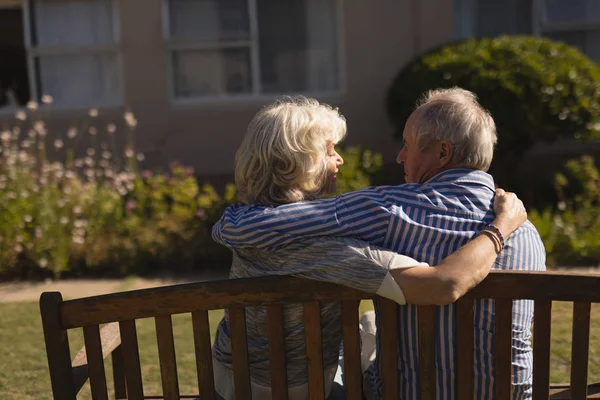 Rear View Senior Caucasian Couple Embracing Each Other Park — Stock Photo, Image