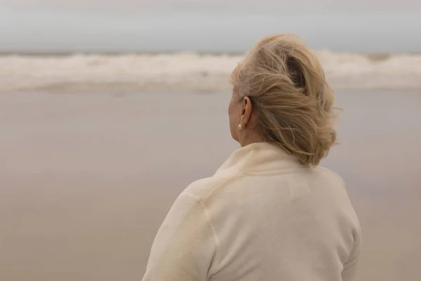 Back View Active Happy Senior Woman Standing Front Ocean — Stock Photo, Image