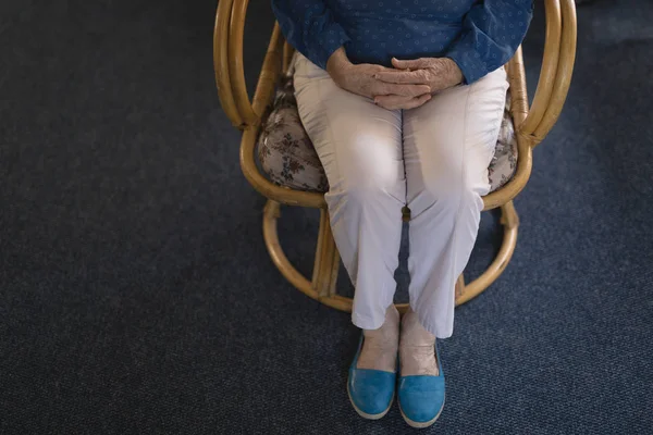 Low Section Senior Woman Hand Clasped Sitting Chair Nursing Home — Stock Photo, Image