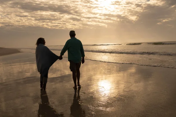 Rear View Active Senior Couple Walking Hand Hand Beach — Stock Photo, Image