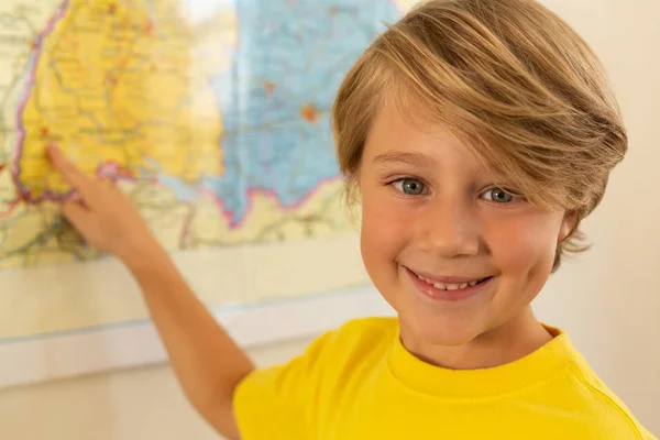 Front View Happy Caucasian Boy Looking Camera Pointing His Finger — Stock Photo, Image