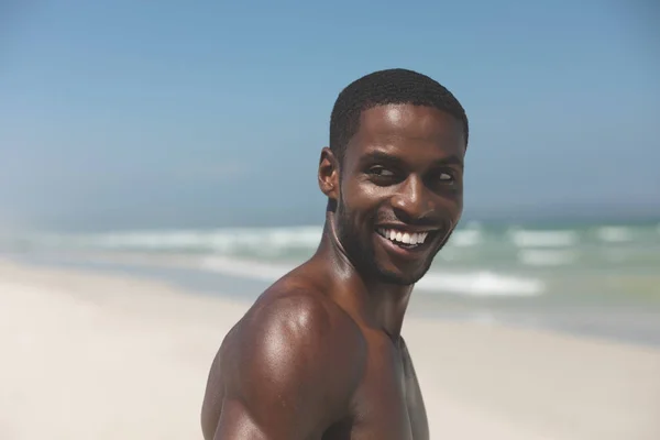Portrait Happy Young African American Man Standing Beach Sunny Day — Stock Photo, Image