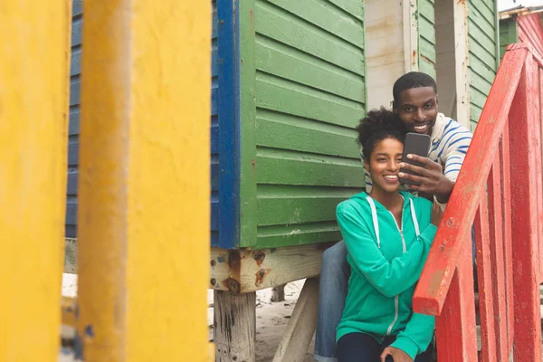 Vista Frontale Una Coppia Multietnica Carina Che Selfie Mentre Siede — Foto Stock