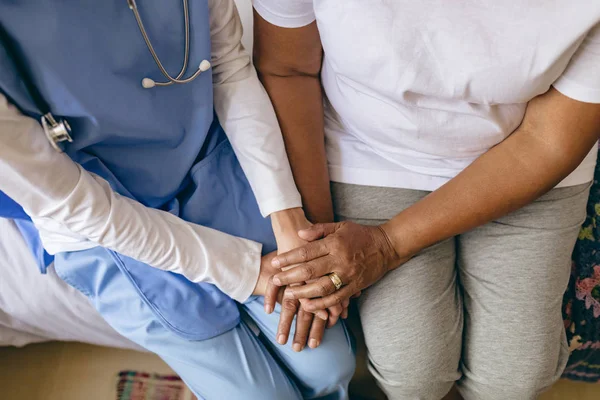 High Angle View Female Doctor Holding Hand Patient Retirement Home — Stock Photo, Image
