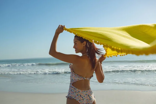 Vue Arrière Belle Femme Mixte Maillot Bain Agitant Écharpe Jaune — Photo