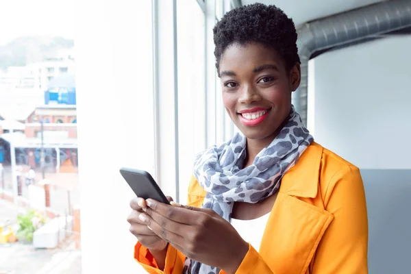 Portrait African American Businesswoman Using Mobile Phone Window Office — Stock Photo, Image