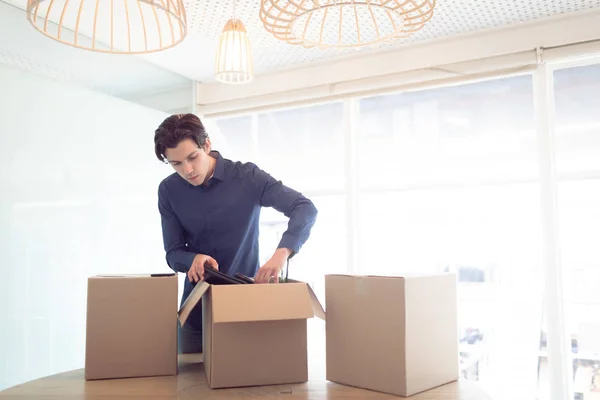 Front View Caucasian Male Executive Removing Things Cardboard Box Office — Stock Photo, Image