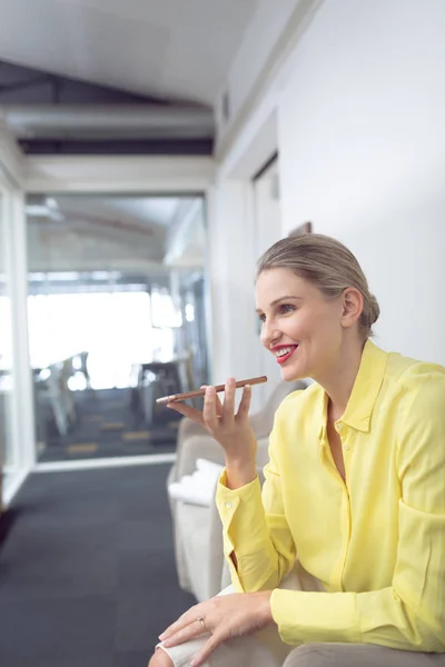 Side View Beautiful Caucasian Female Executive Talking Mobile Phone Office — Stock Photo, Image