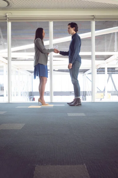 Side View Diverse Male Female Architects Shaking Hands Each Other — Stock Photo, Image