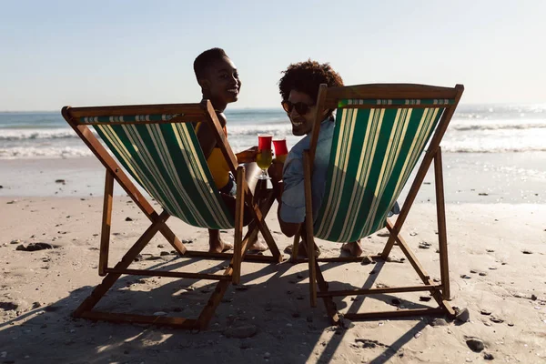 Rear View Happy African American Couple Holding Cocktail Glasses While — Stock Photo, Image