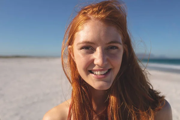 Portrait Caucasian Happy Redhead Woman Standing Beach — Stock Photo, Image