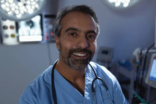 Front View Mature Mixed Race Male Surgeon Looking Camera While — Stock Photo, Image