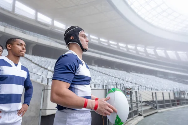 Vista Lateral Diversos Jugadores Rugby Masculinos Pie Una Fila Entrada — Foto de Stock