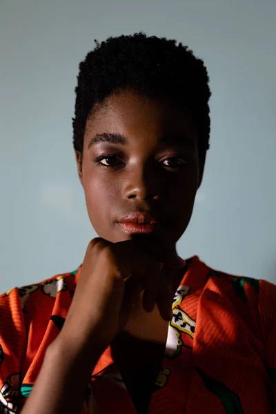 Portrét Poblíž Mladé Krásné Africké Americké Ženské Grafické Designérky Úsměvem — Stock fotografie