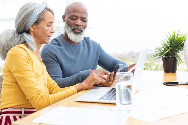 Side View African American Couple Calculating Finances Authentic Senior Retired — Stock Photo, Image